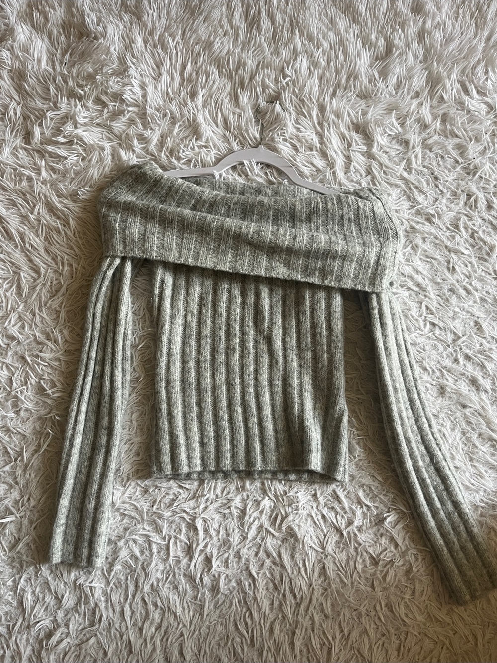Abercrombie & Fitch Off-the-Shoulder Ribbed Sweater